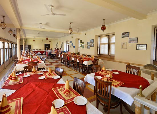 Castle Bijaipur dining room