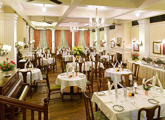 Hotel Silver Oaks kalimpong dining hall