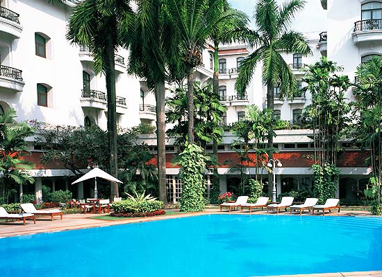 Oberoi Grand kolkata poolside