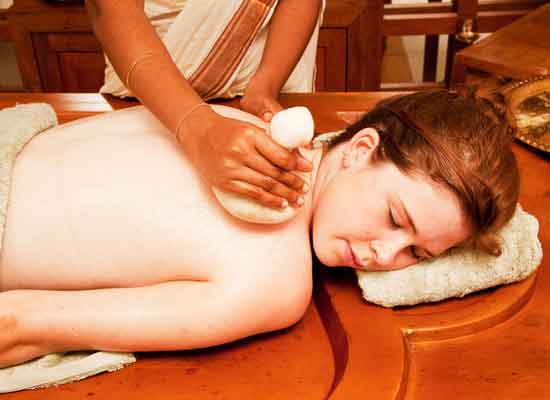 Keraleeyam Heritage Home and Ayurvedic Resort Alleppey- Therapy