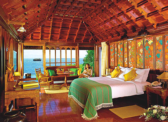 Kumarakom Lake Resort Kerala Room