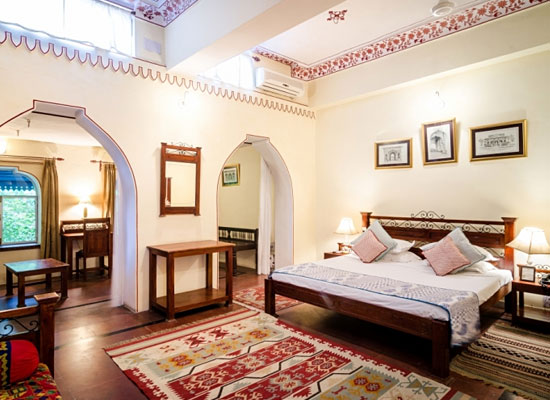 Hotel Diggi Palace jaipur bedroom