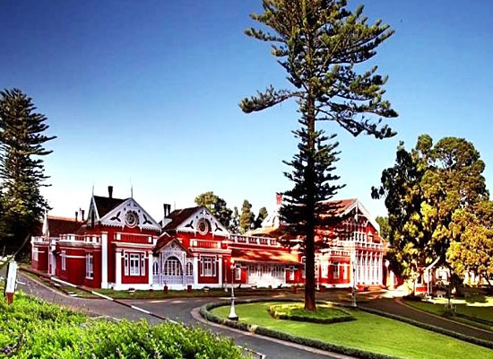 Ferrnhills Royale Palace Ooty Outside View