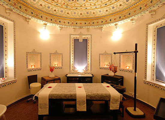 Jagmandir Island Palace Udaipur Room