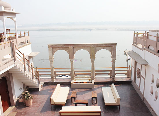 Jukaso Ganges Varanasi Lake View