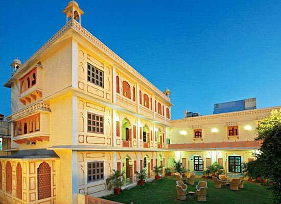chirmi palace hotel jaipur facede