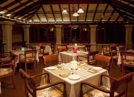 Restaurant at Palais de Mahe Pondicherry