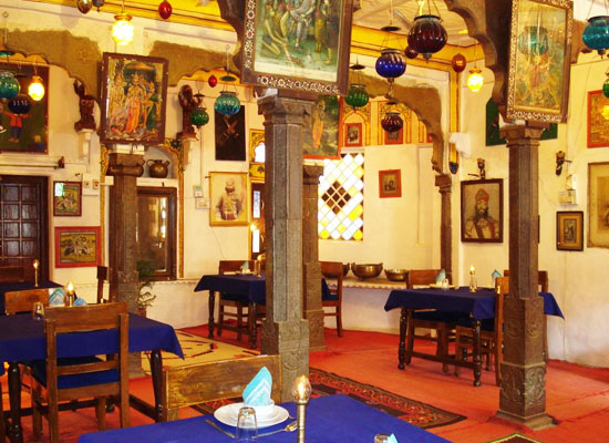 Haveli Braj Bhushan Ji Ki Bundi Dining Area