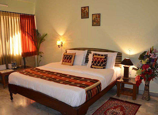 Hotel Sarang Palace jaipur bedroom