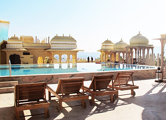 Chunda Palace udaipur pool side