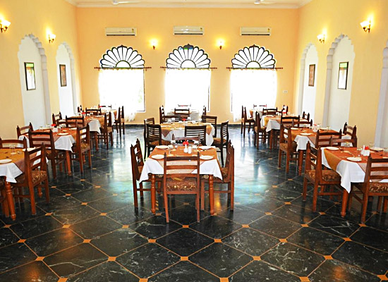 hotel surya vilas palace bharatpur dining room