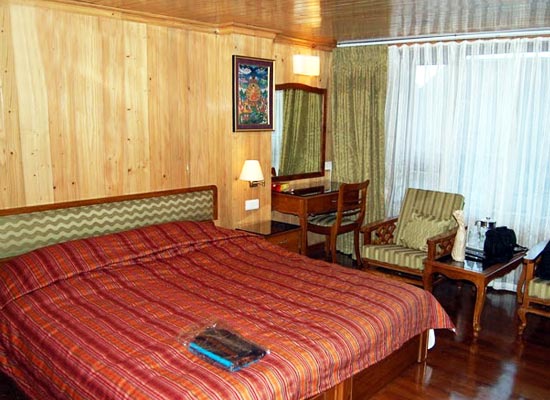 Dekeling Resort darjeeling bedroom