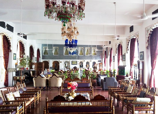 Lake Pichola Hotel udaipur sitting area