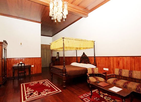 Kluney Manor Ooty Room