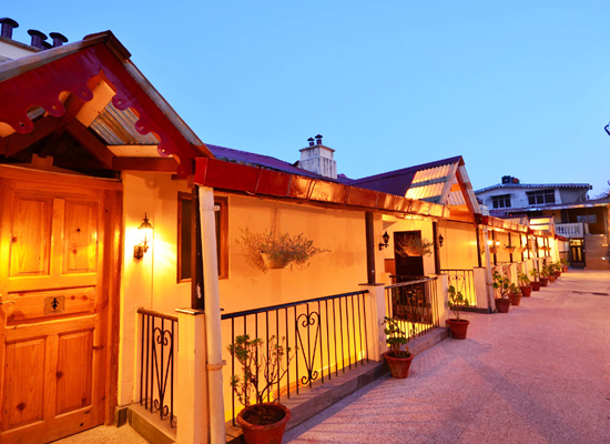 Hotel Himalayas nainital facade