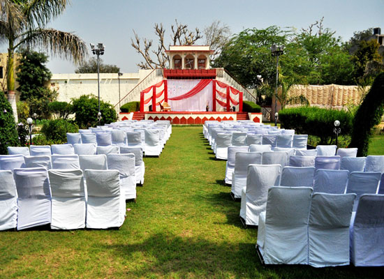 Burja Haveli alwar garden sitting area