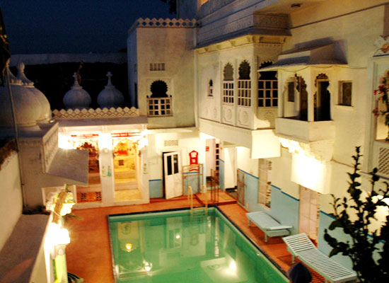 Anjani Hotel Udaipur Poolside