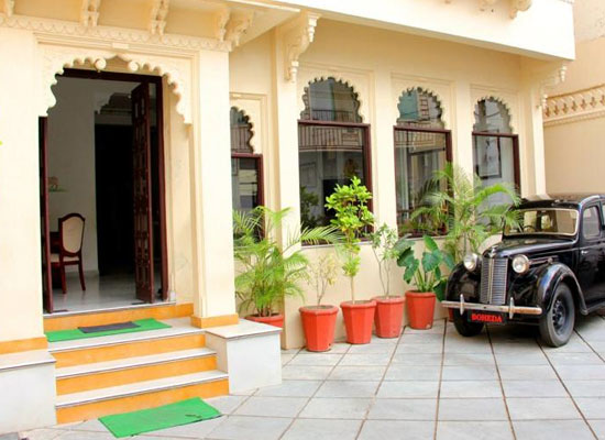 Hotel Boheda Palace udiapur facade