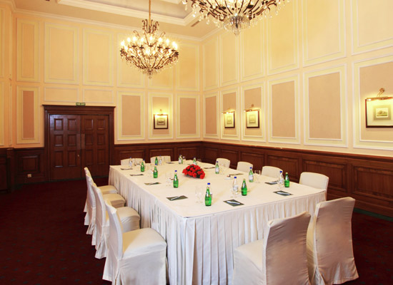 Oberoi Cecil shimla dining hall