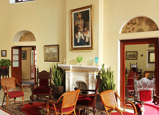 Kesar Bhawan Palace Mount Abu Inside View