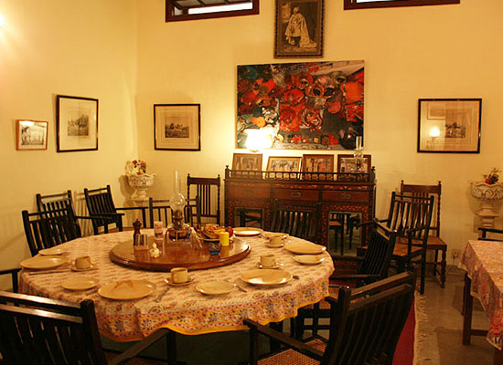 Karni Kot Pali in Rajasthan, Dining