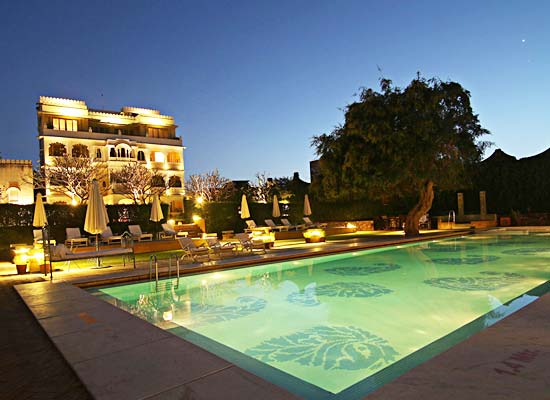 Swimming pool at Rawla Narlai Pali, Rajasthan