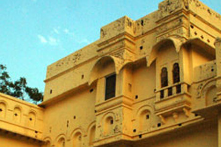 Kotri Raola Pali, Front